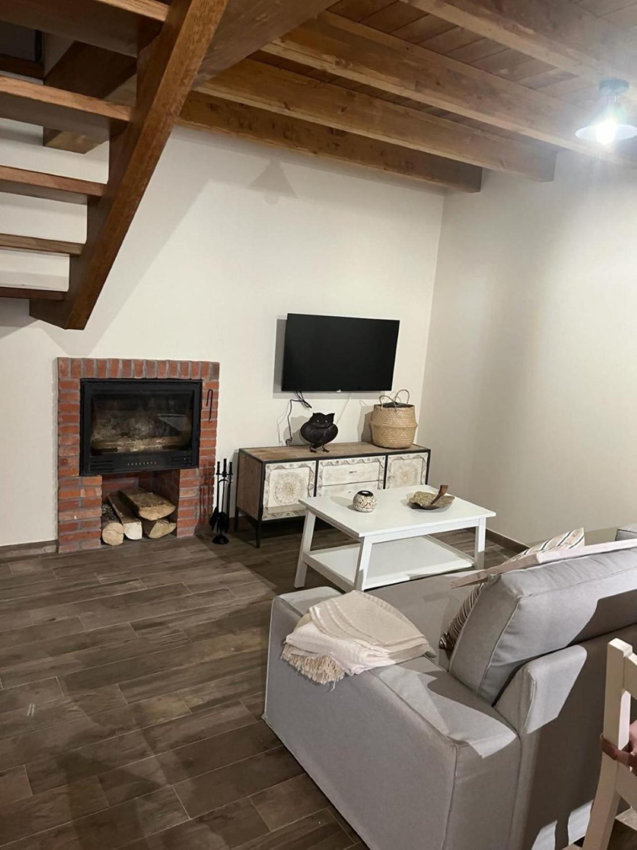 Casa Moises En Bimenes Βίλα Εξωτερικό φωτογραφία